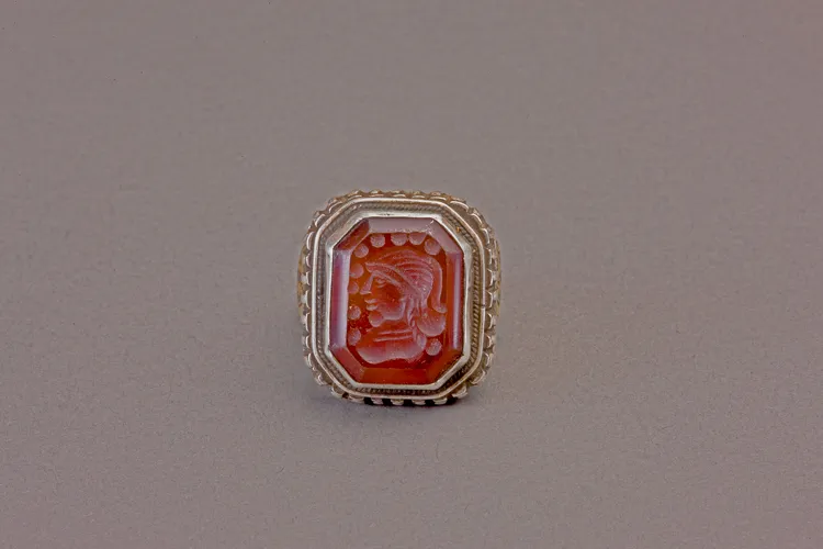 Silver Islamic rectangular ring with carnelian intaglio