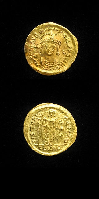Byzantine Gold Solidus of Emperor Maurice Tiberius, 582 CE - 602 CE
