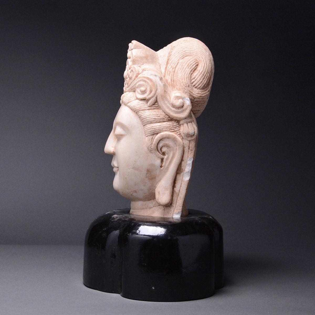 Carved Marble Head of Guanyin, 18th Century CE - 19th Century CE