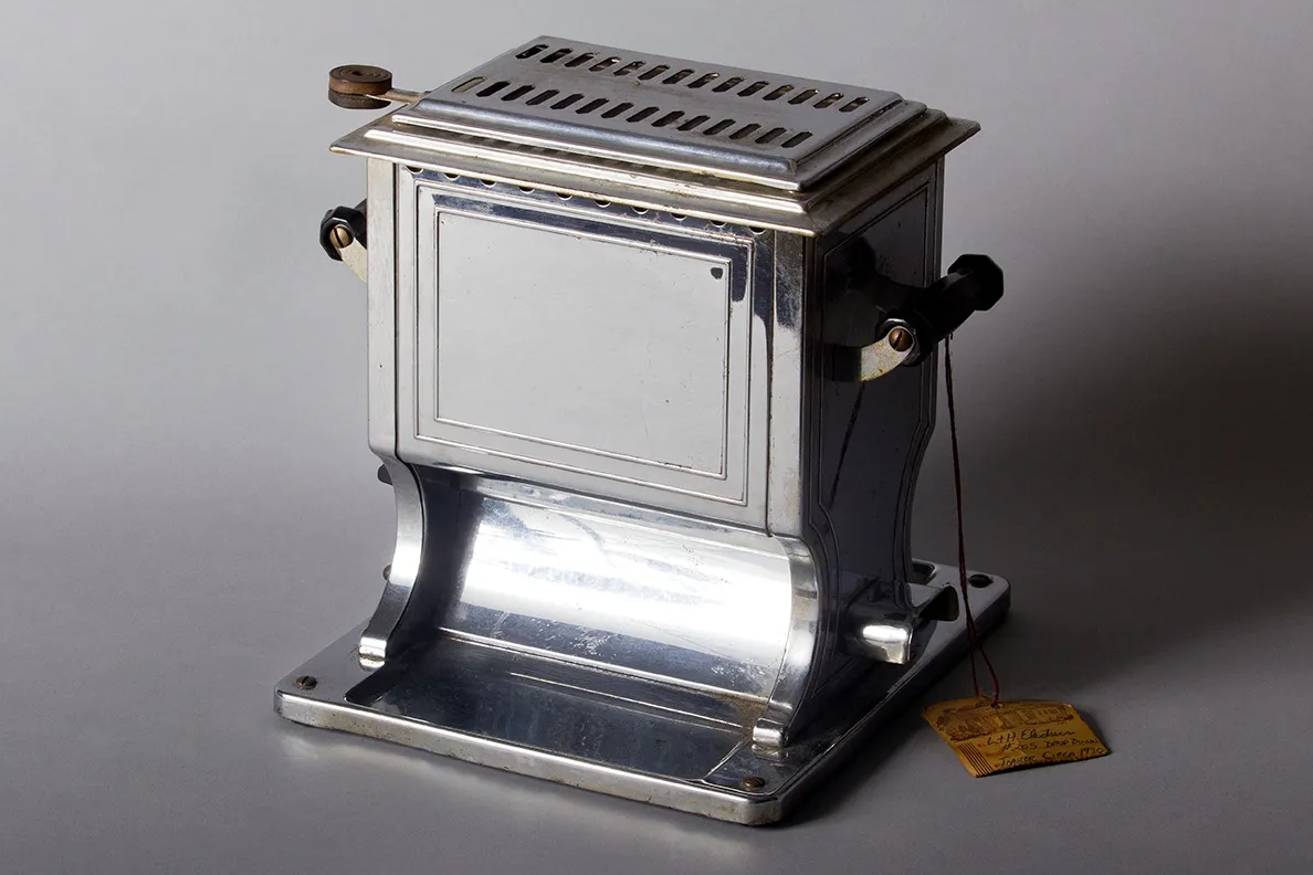 Toasters, L & H ELECTRIC AUTOMATIC TOASTER