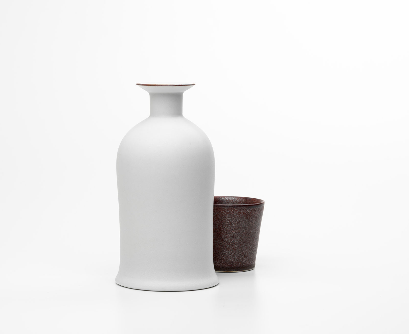 Kirsten Coelho, Bottle and Cup, 2018