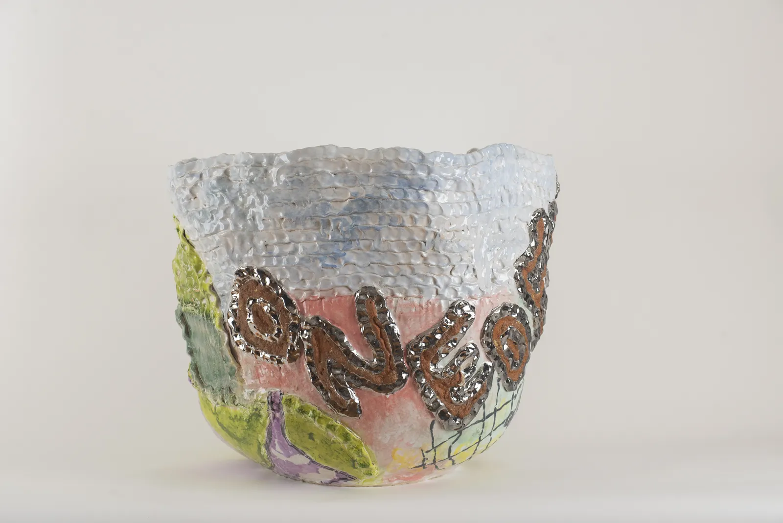 Armie Sungvaribud, Eat that shit up, 2026