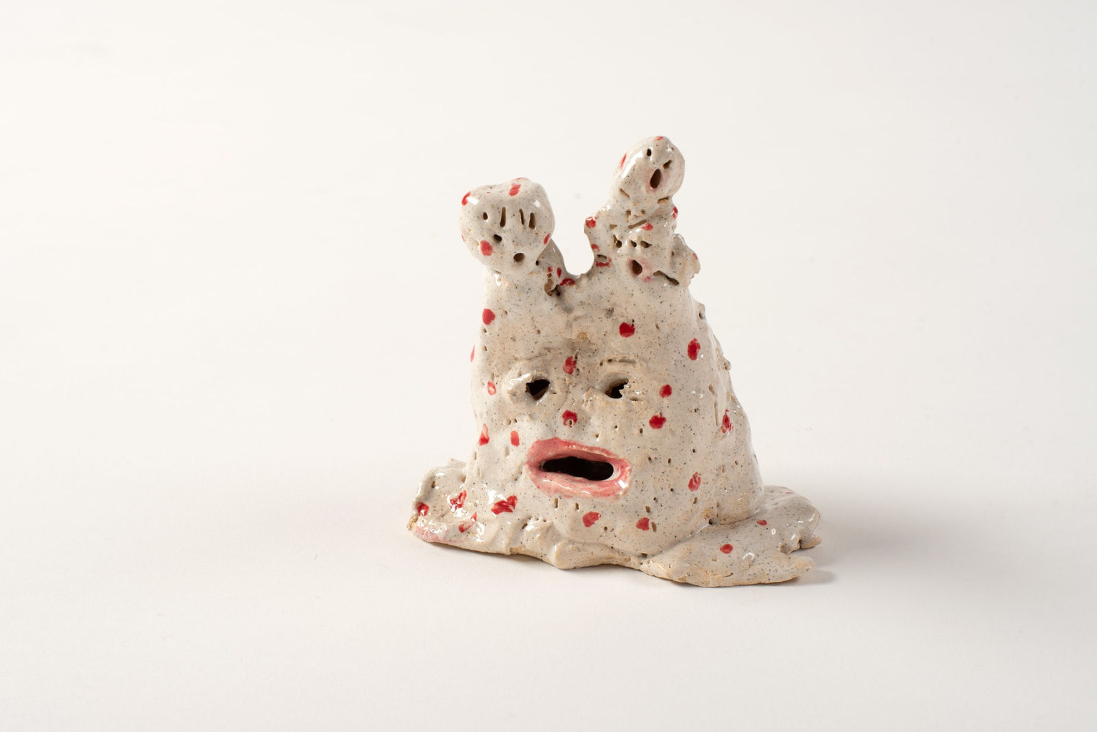 Mish Meijers, Tiny measles mountain , 2024