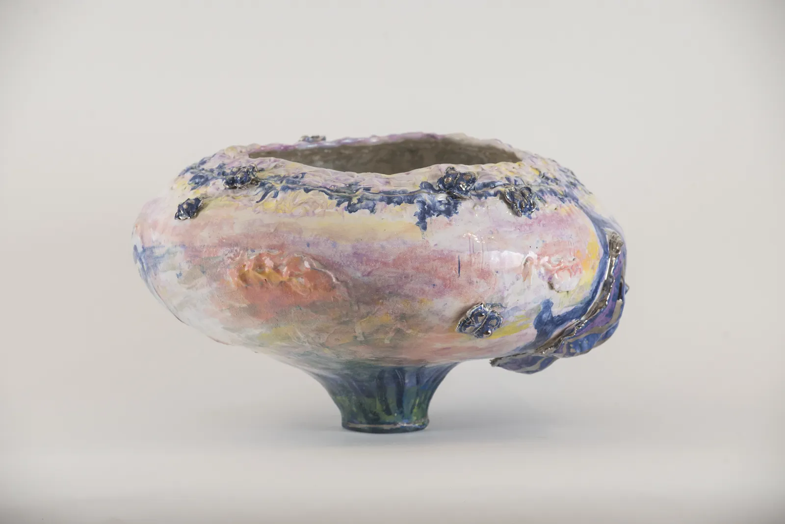 Armie Sungvaribud, Apricot skies, 2026