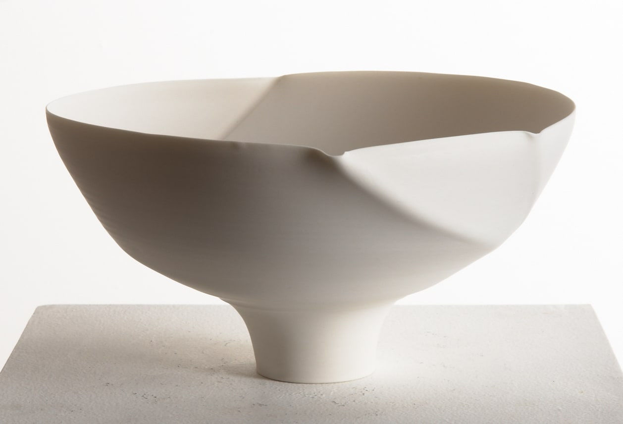 Victor Greenaway, Spiral-lipped bowl form, 2013