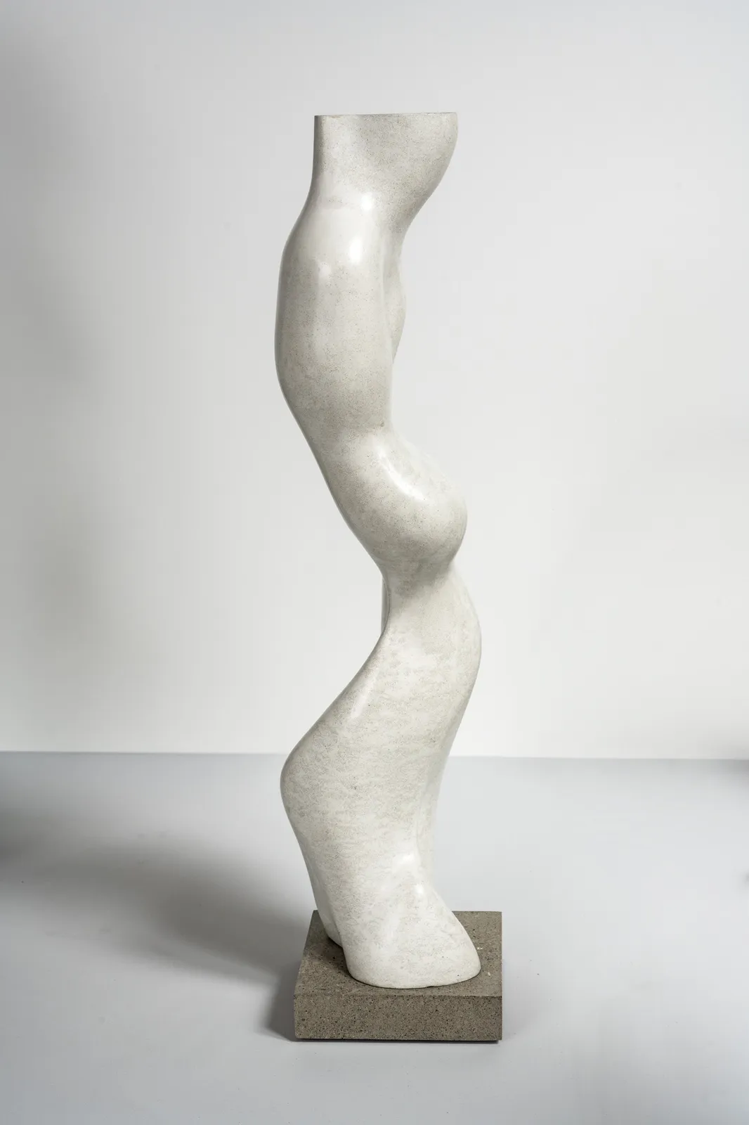 Michel de Broin, Volute 446, 2025