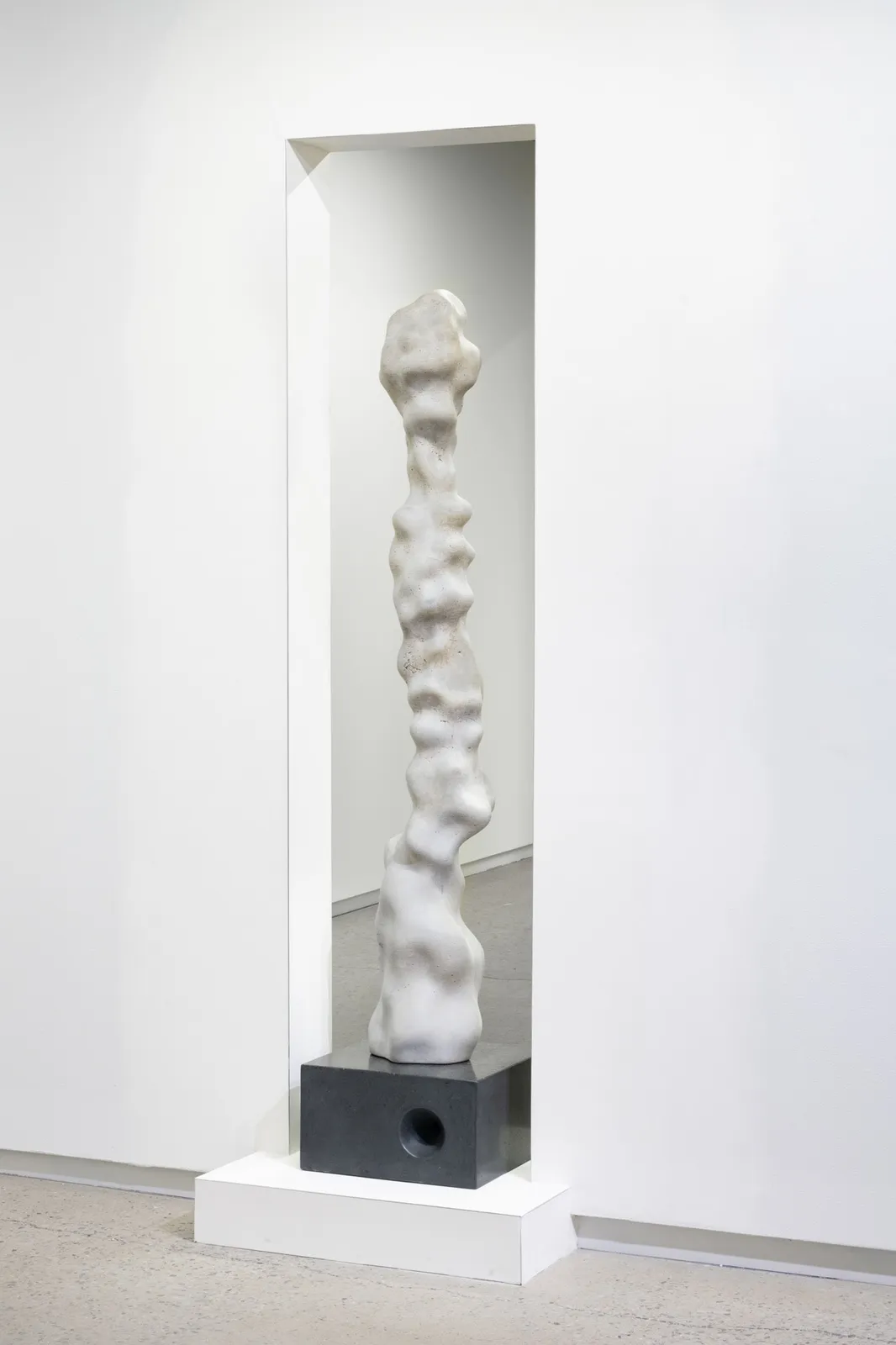 Michel de Broin, Mist / Mist, 2025