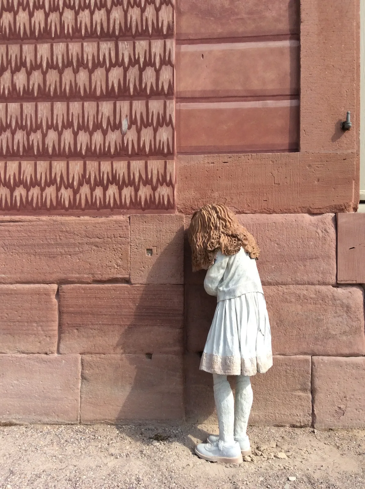 Laura Ford, Silent Howler I, 2016