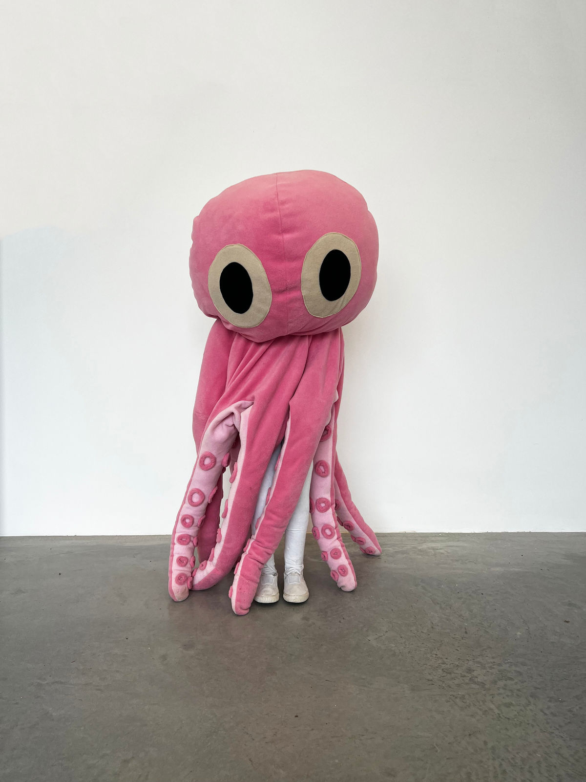 Laura Ford, Octopus (Keepers of the Wall), 2016