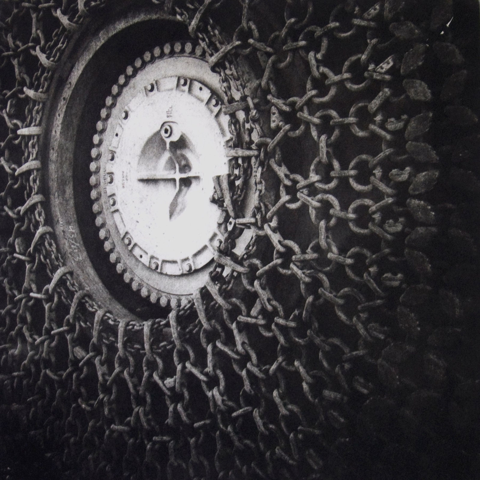 Angela Franks Wells, Chained, 2023