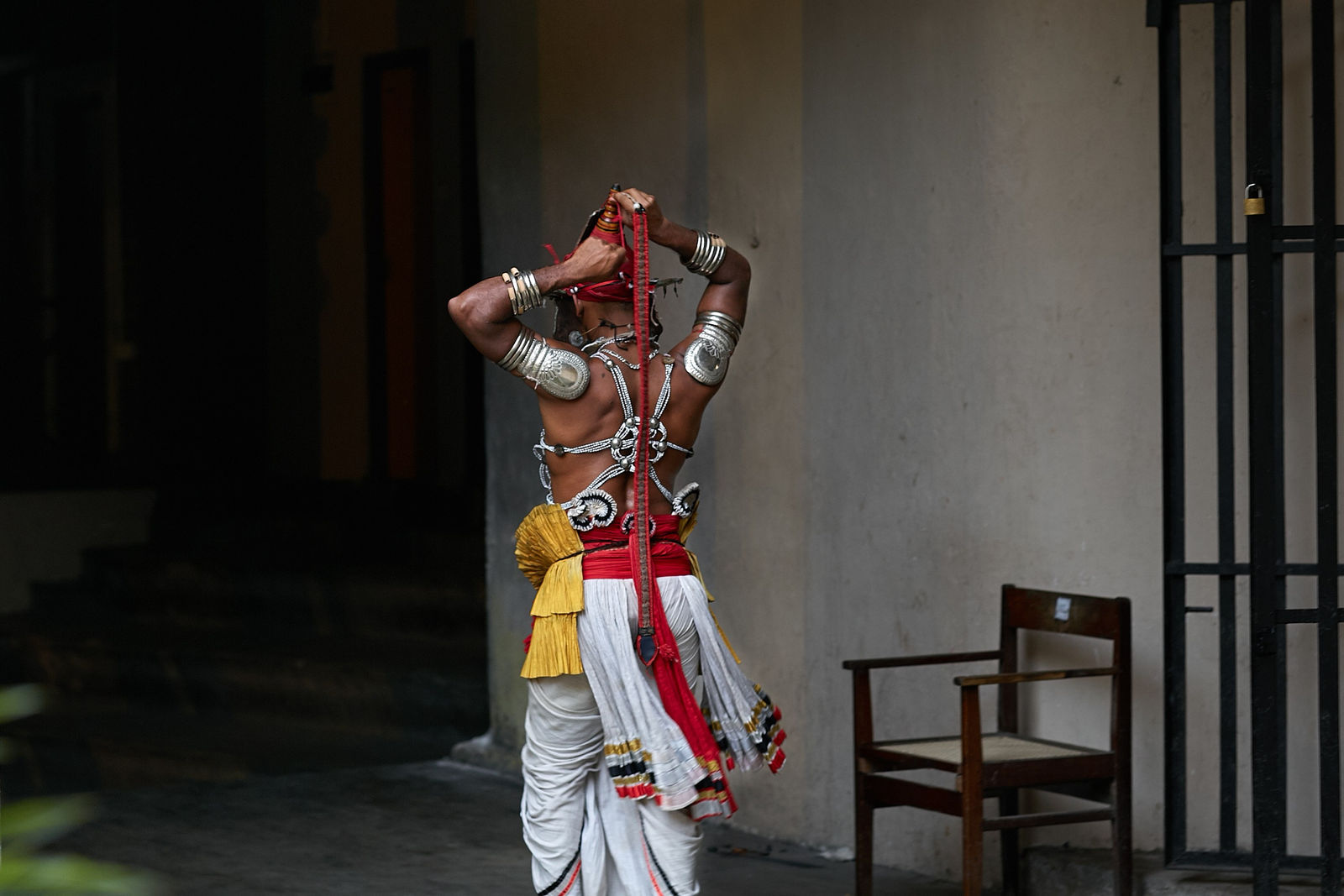 LIANG Li 梁莉, 幕后 Behind the Scene, 2019