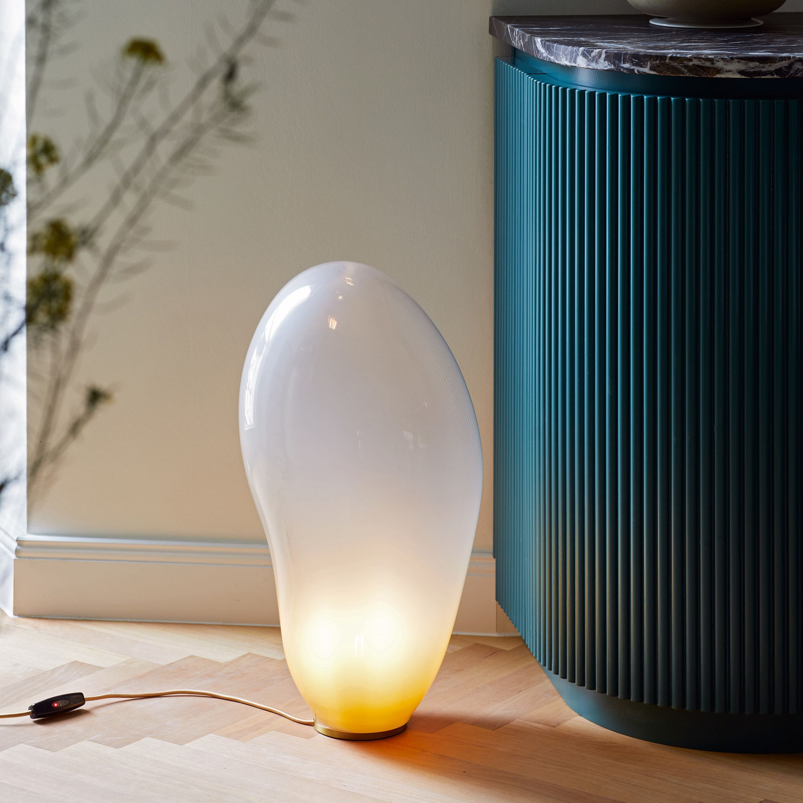 Eloa Unique Lights, Dschubba Floor Lamp