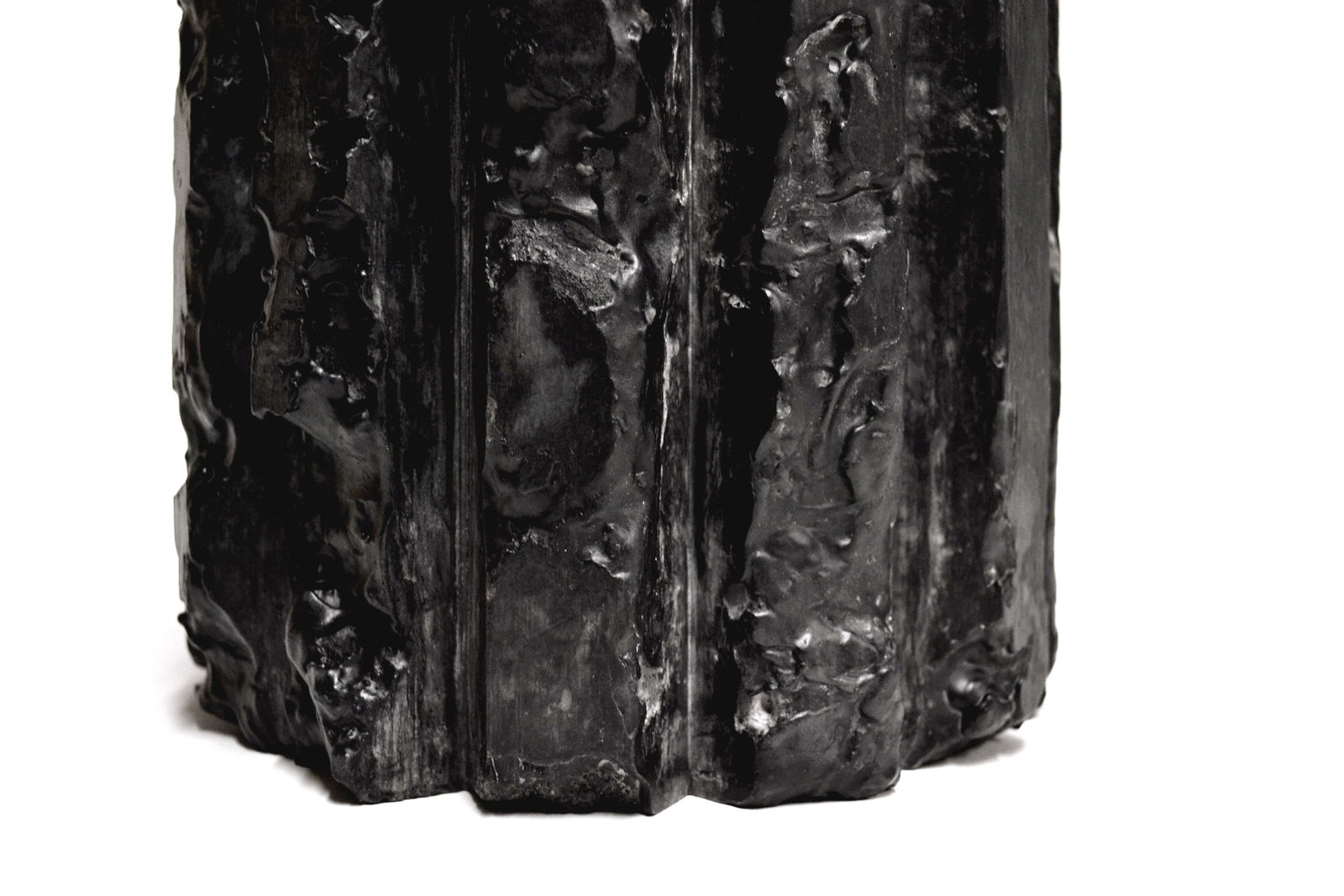 Lenny Stöpp, Cornice Vessel - Thin, Pitch Black 12X