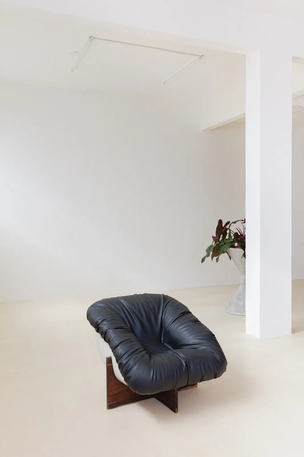 Percival Lafer, MP-61 Armchair (2 units - pair), 1973