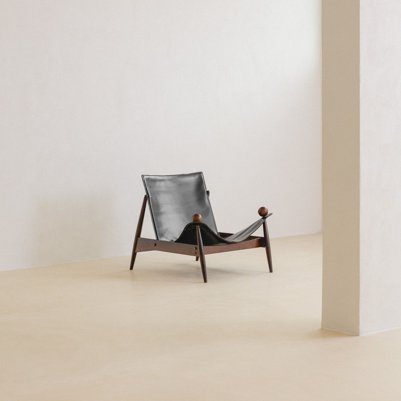 Unknown Artist, Armchair