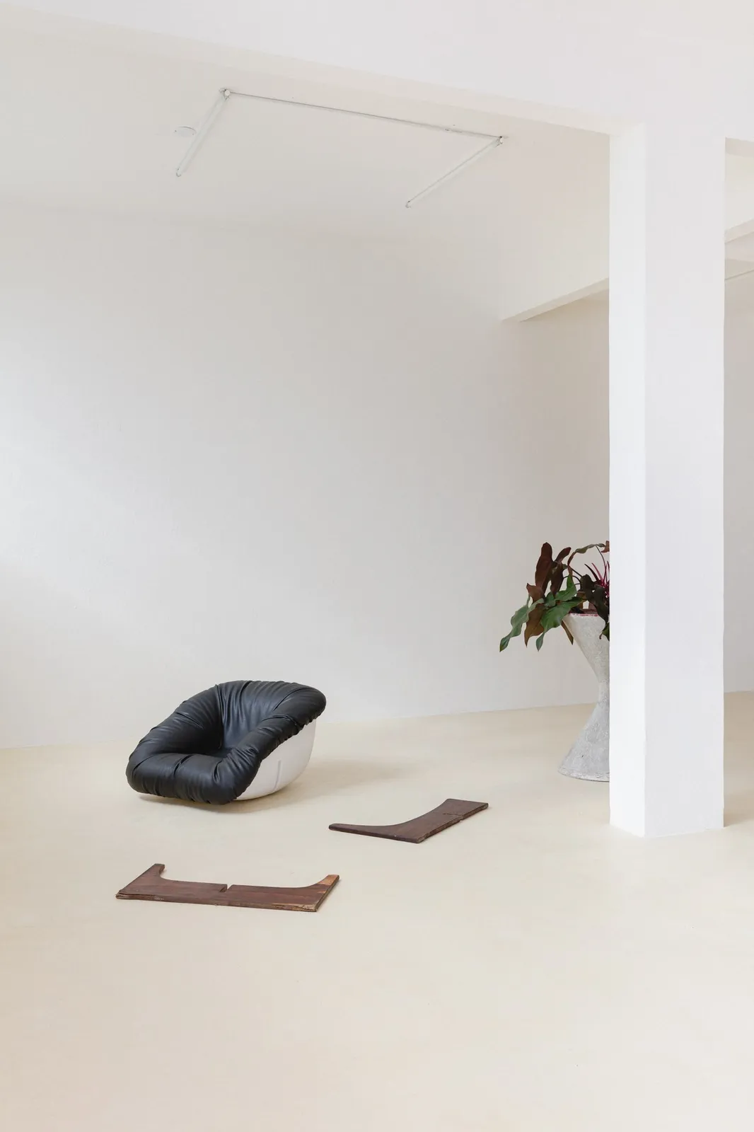 Percival Lafer, MP-61 Armchair (2 units - pair), 1973