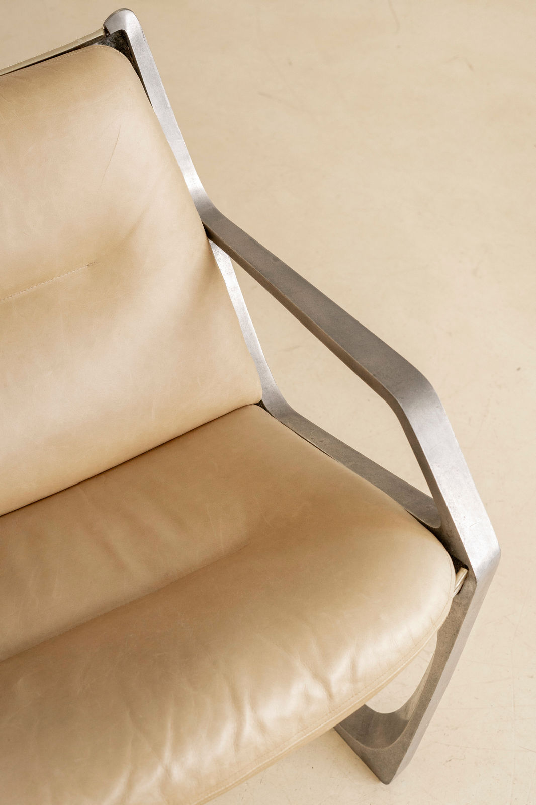 Jorge Zalszupin, Commander Armchair (2 units), 1972-1979