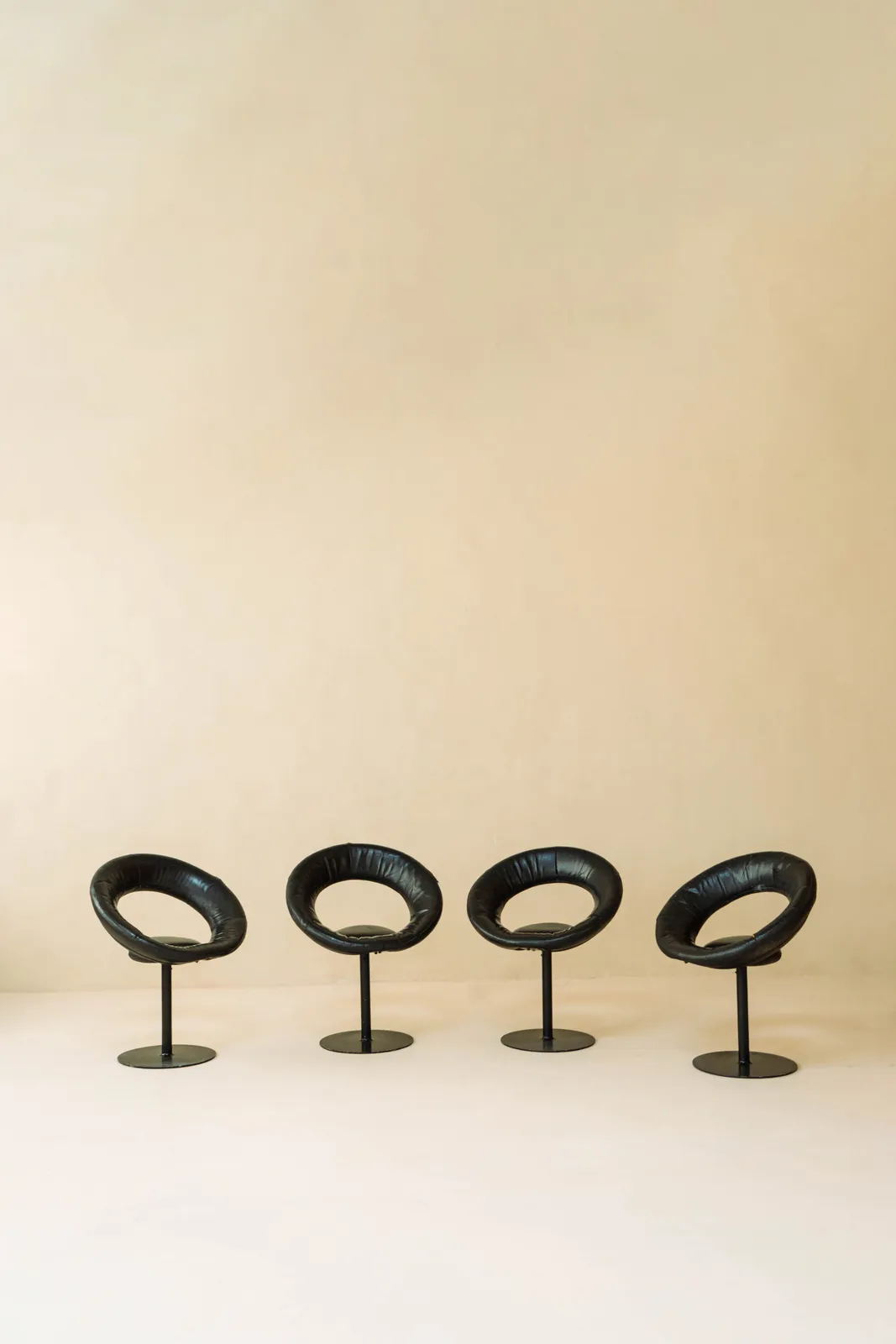 Ricardo Fasanello, Anel 60’s Armchair (1 unit), 1970