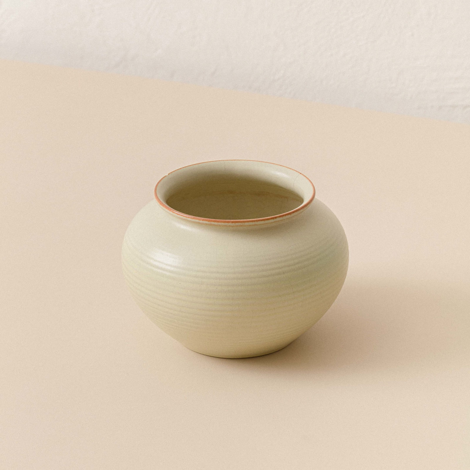 Unknown Artist, Vase