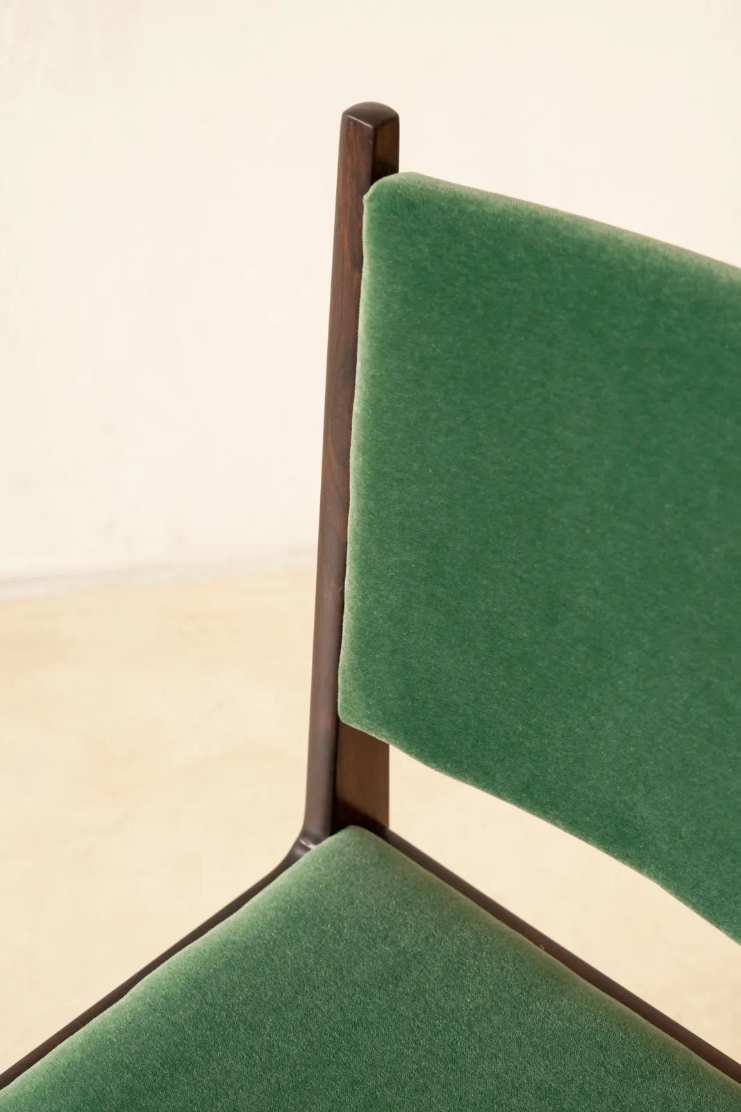 Sergio Rodrigues, Bloch Chairs (8 units), c. 1965