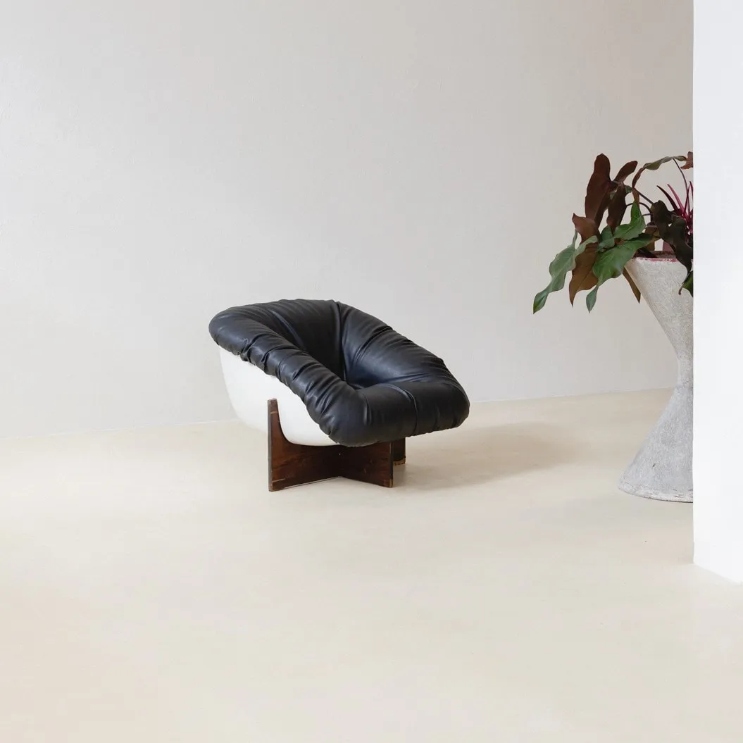 Percival Lafer, MP-61 Armchair (2 units - pair), 1973