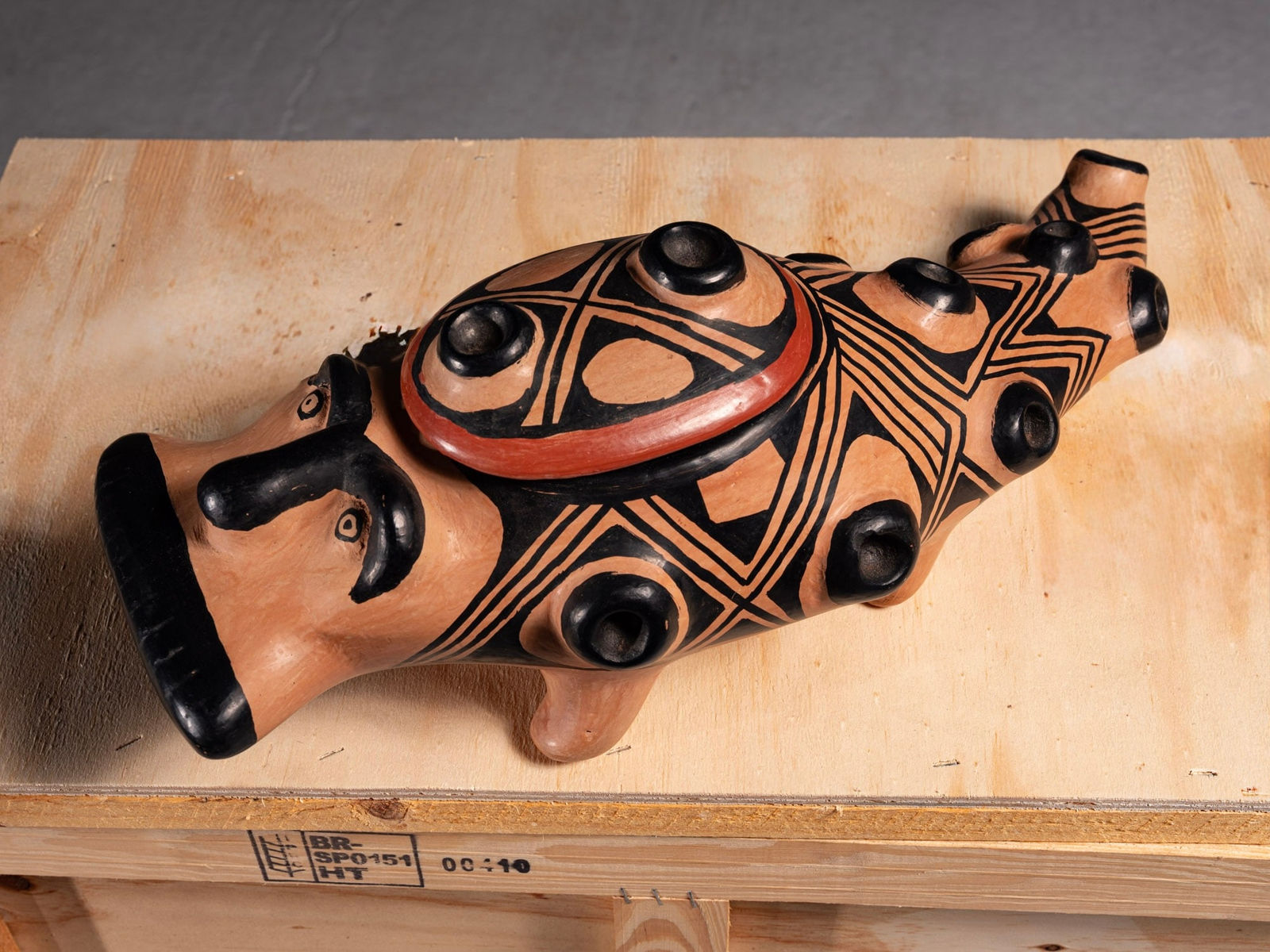 Taukana Regui Wauja, Céramique/ Ceramic Kamalu hai Snake Canoe I, 2024