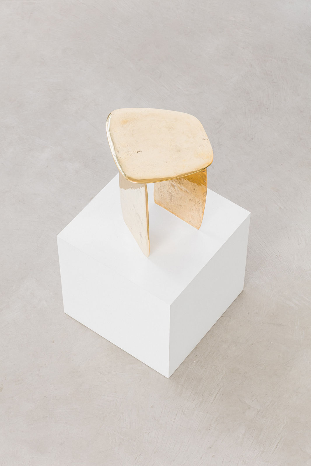 Lucas Recchia, Table d'Appoint / Side Table - Morfa 01 , 2025