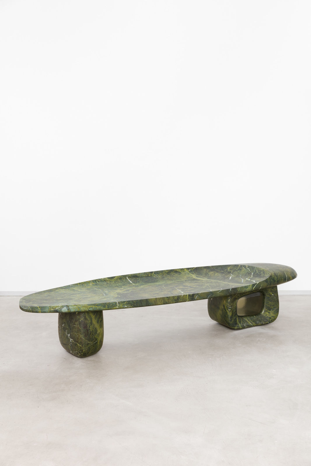 Lucas Recchia, Banc / Bench "Janelas", 2025