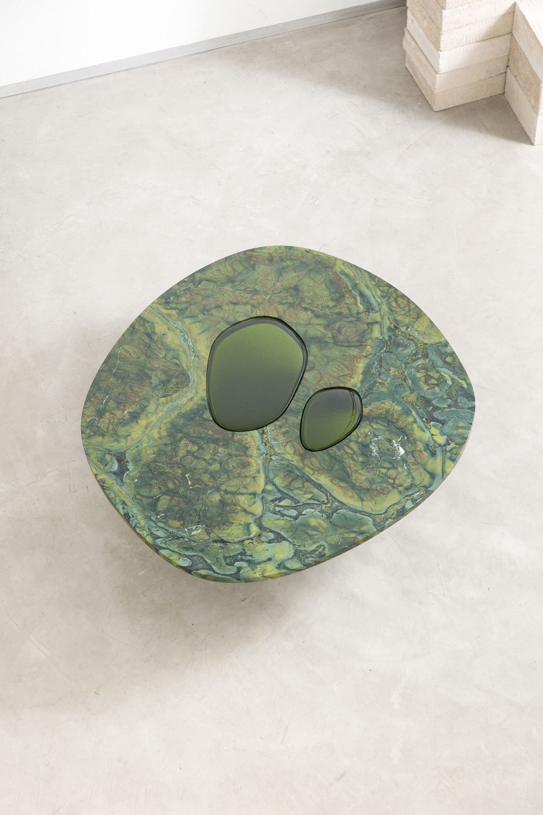 Lucas Recchia, Table Basse / Coffee Table "Janelas" , 2023