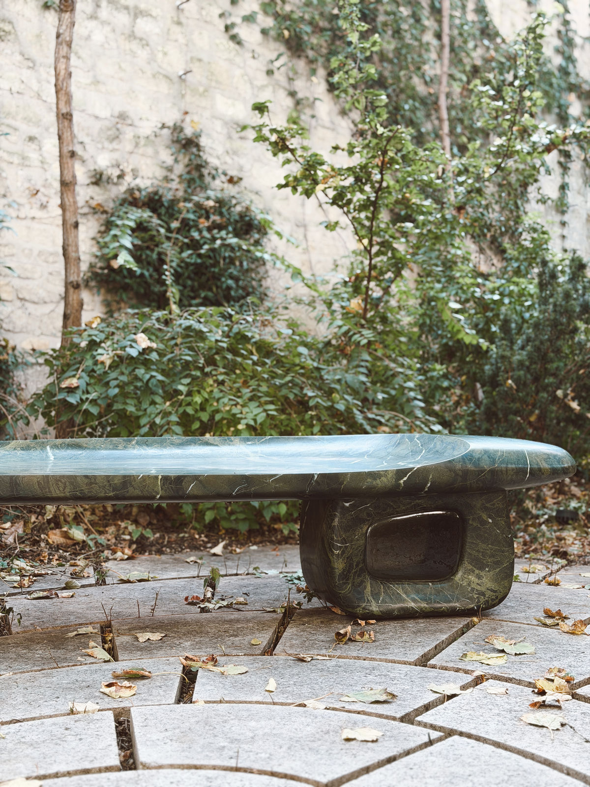 Lucas Recchia, Banc / Bench "Janelas", 2025