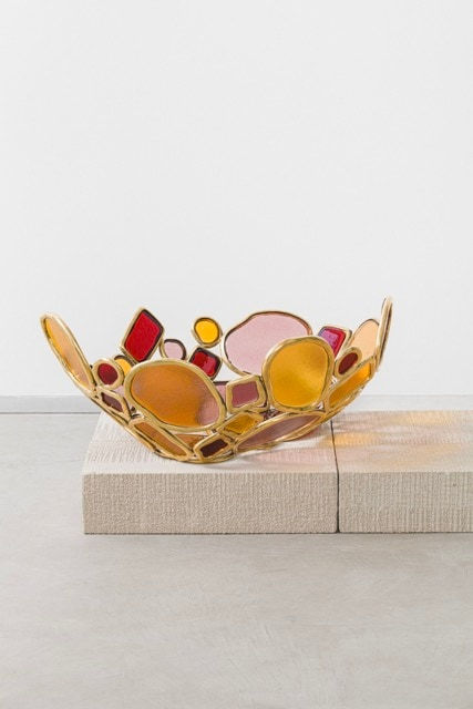 Lucas Recchia, Centre de Table / Centerpiece - Distorção Material, 2025