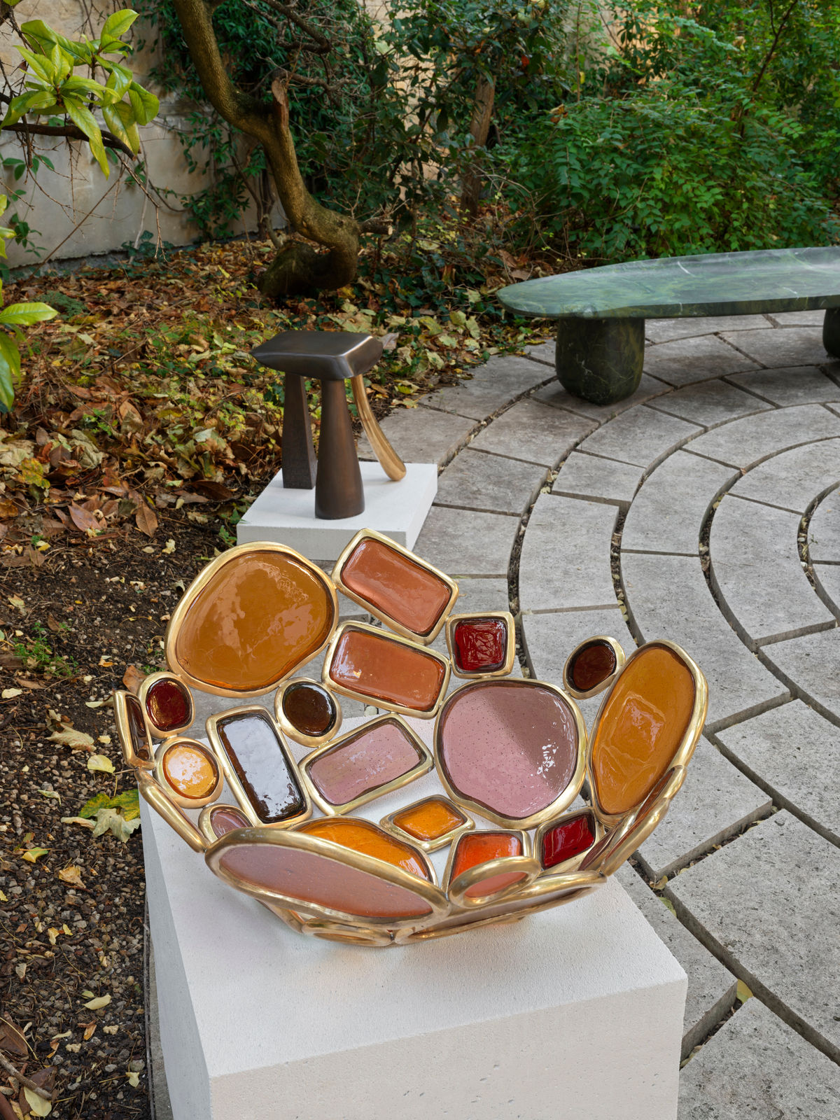 Lucas Recchia, Centre de Table / Centerpiece - Distorção Material, 2025