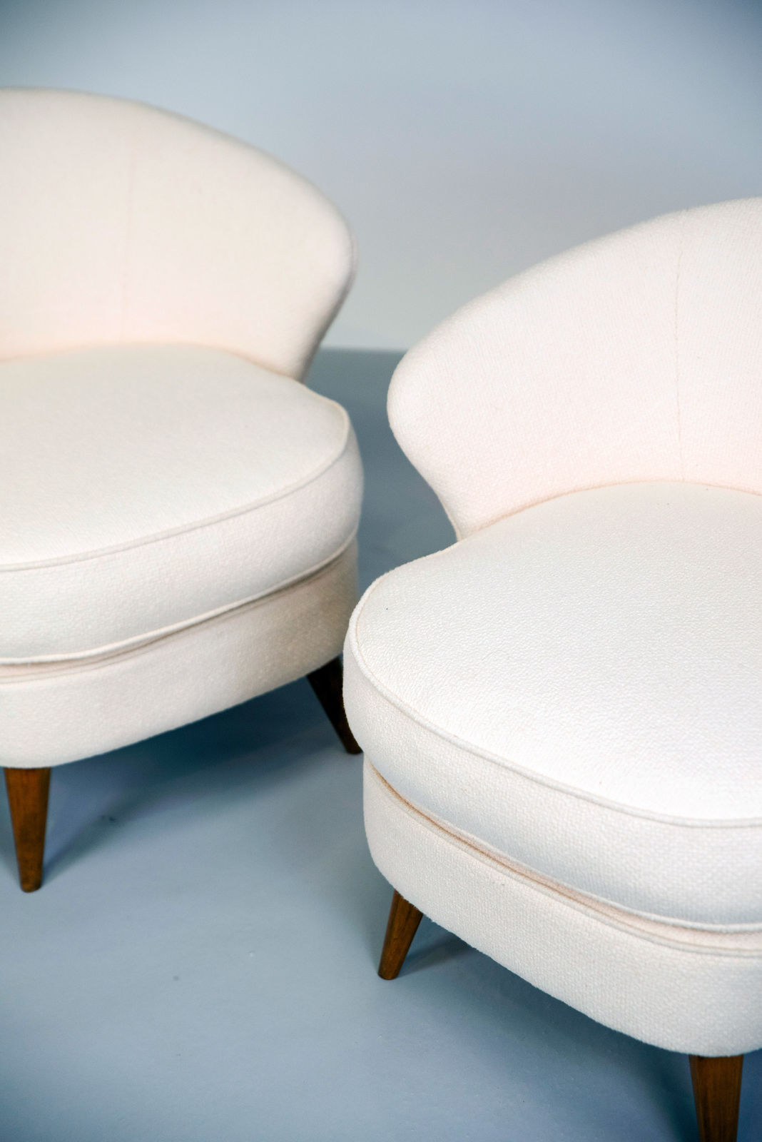 Joaquim Tenreiro, Paire de Fauteuils "Concha"/ Pair of "Concha" Armchairs, 1955