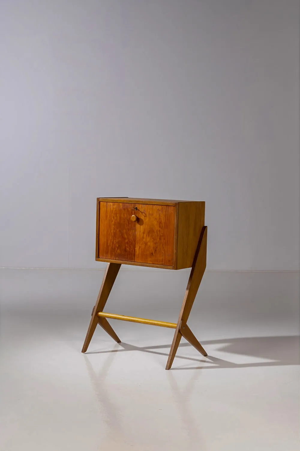José Zanine Caldas, Meuble bar/ Bar Cabinet, c. 1950