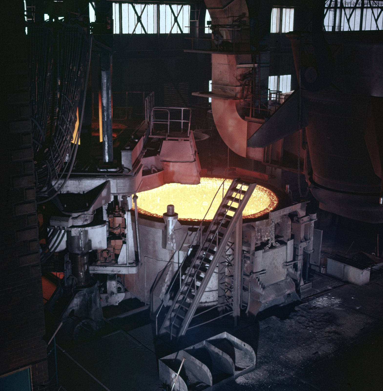 Wolfgang Suschitzky, Untitled (Stone into Steel 5), 1960