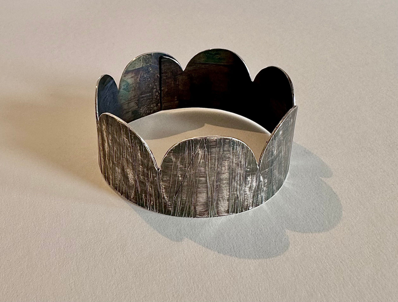 Anne Marquiss, Bangle