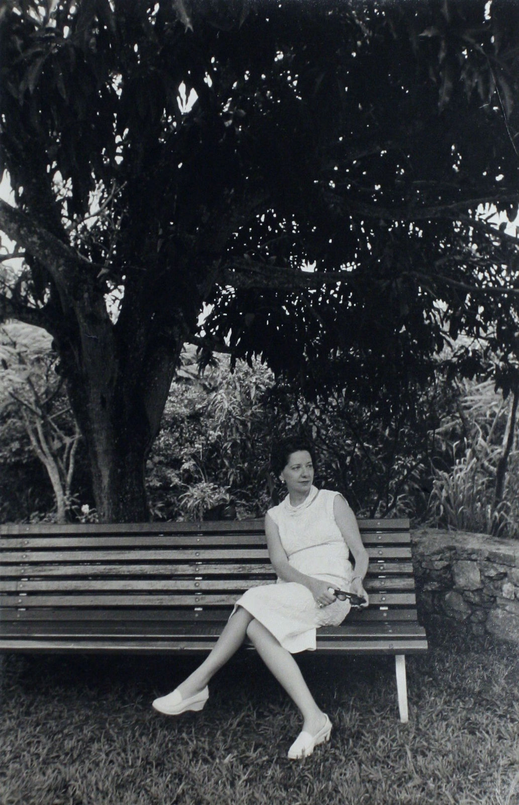 Lisette Model, Venezuela, Mrs Maia Teresa Castillo, 1954