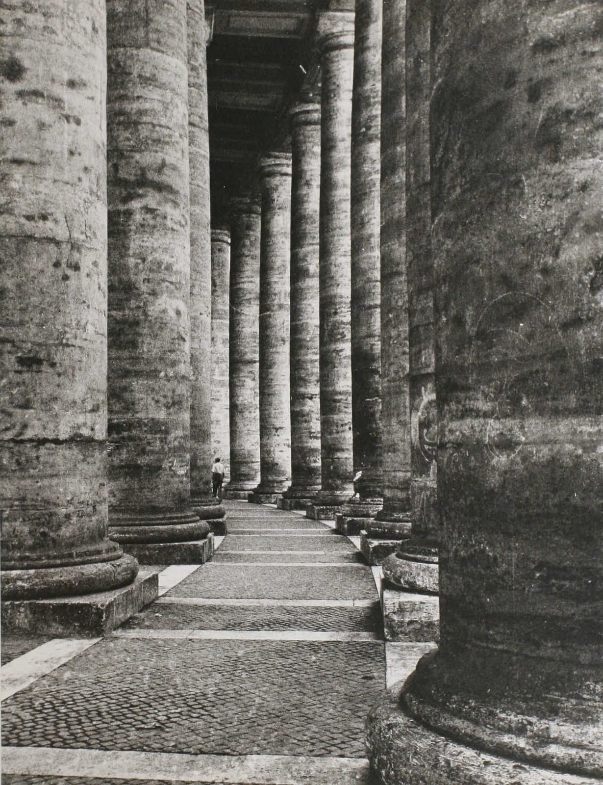 Lisette Model, Rome, Columns, 1953-1955
