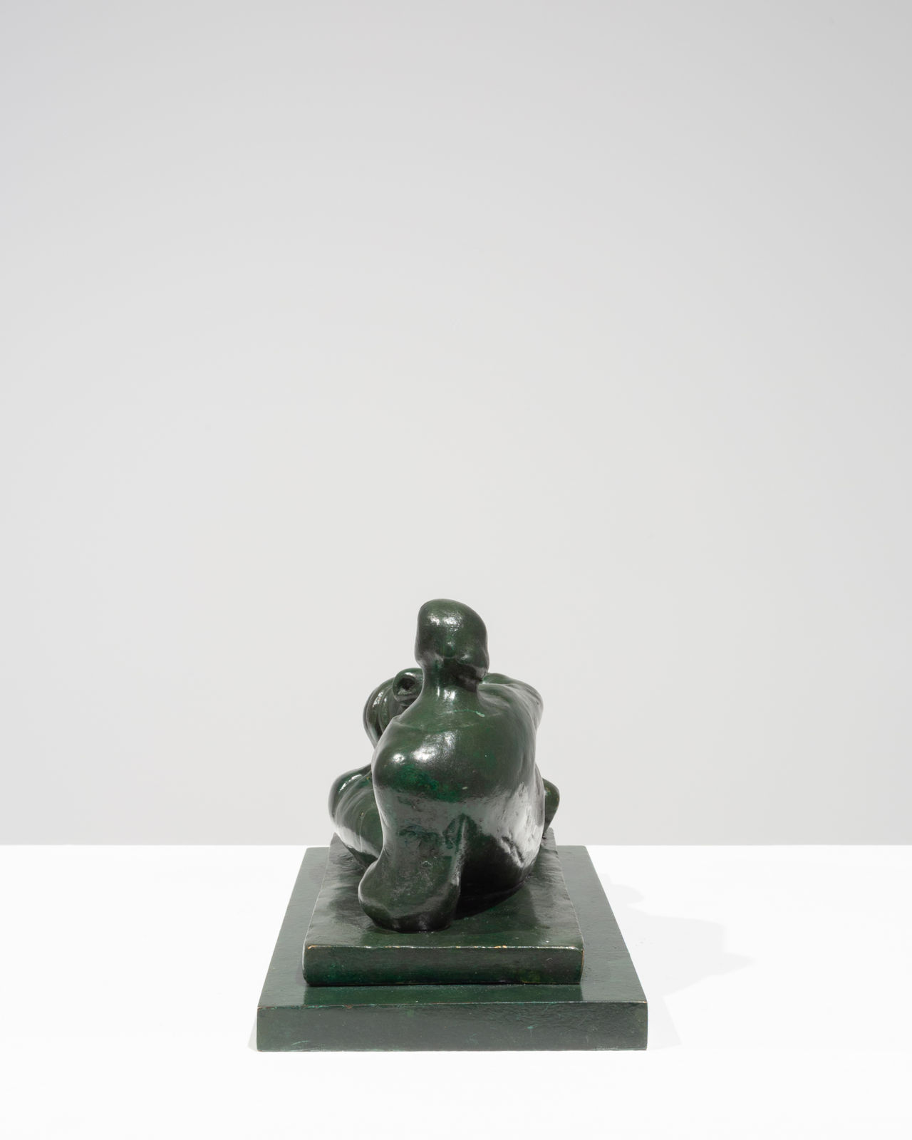 Henry Moore, Reclining Figure, 1945