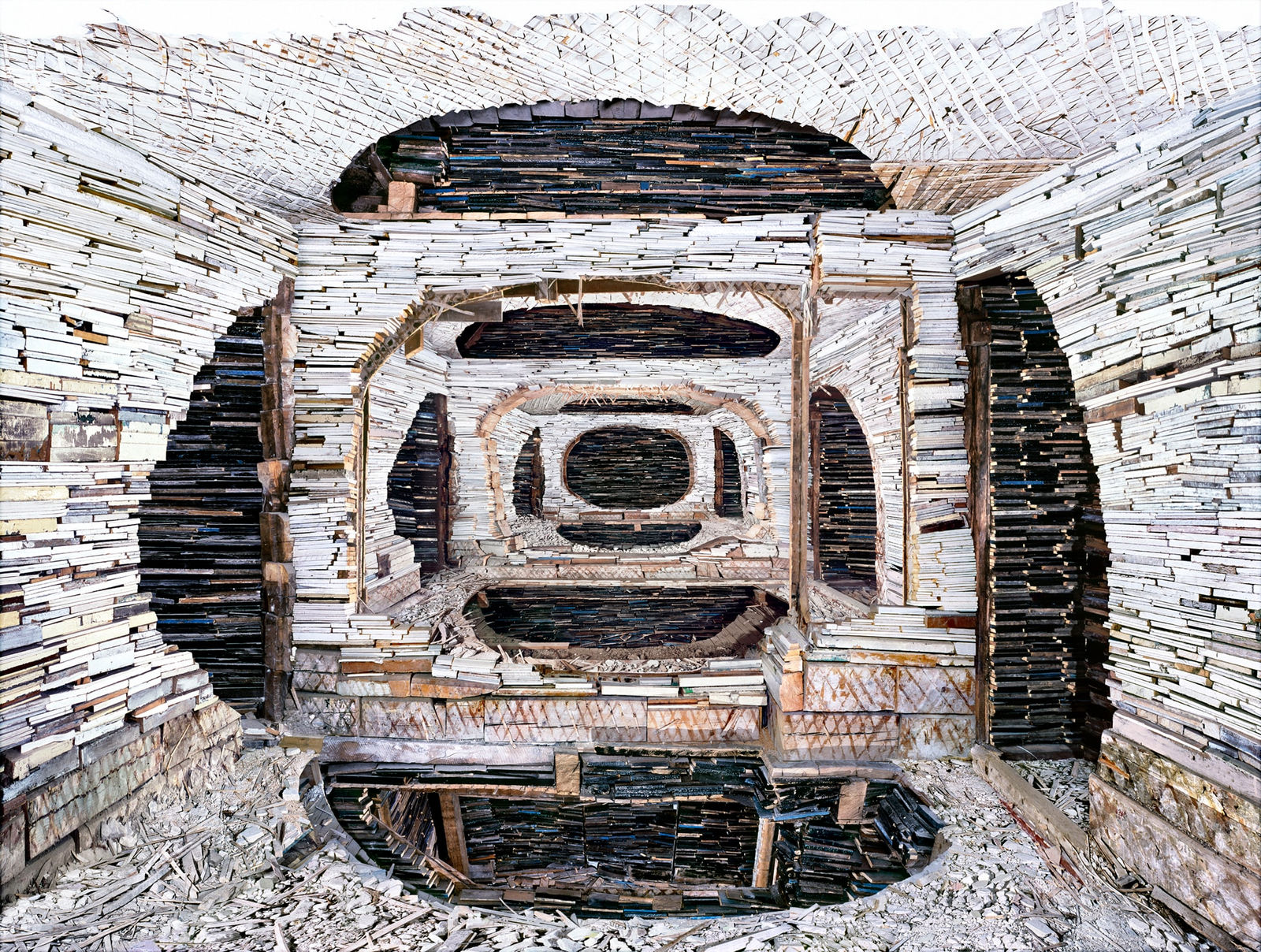 Marjan Teeuwen, Destroyed House Krasnoyarsk 1, 2010