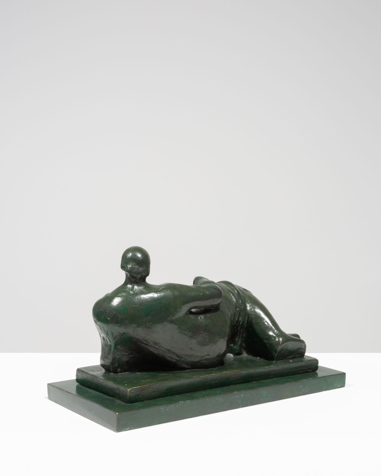 Henry Moore, Reclining Figure, 1945