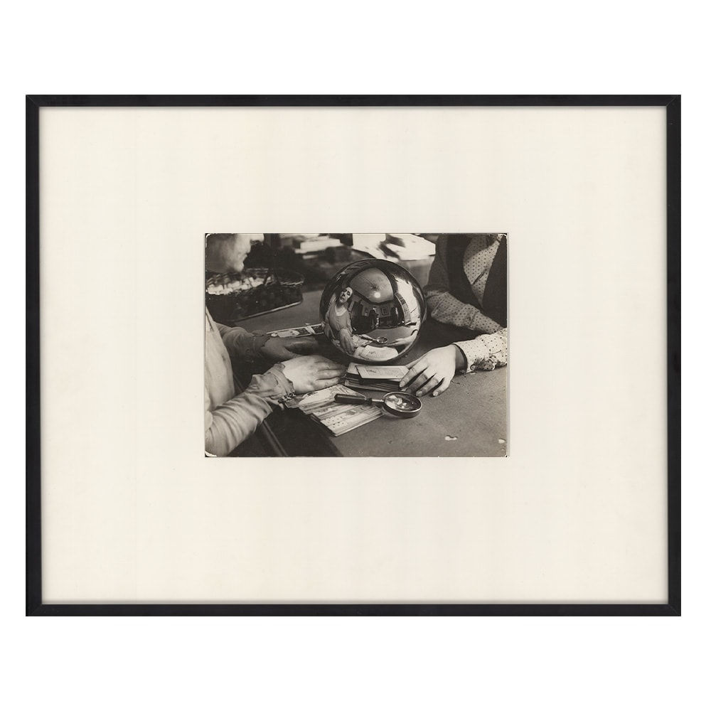 André Kertész, Fortune Teller, 1930