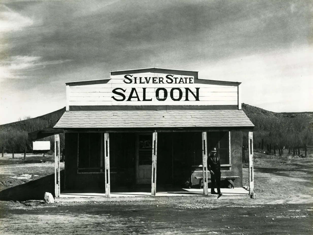 Arthur Rothstein, Saloon, Beowawe Nevada, 1940