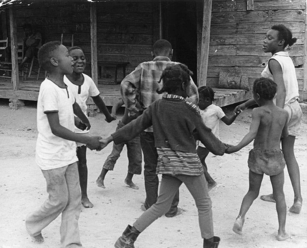 Chester Higgins, Play Circle, Macon County, Alabama, 1967
