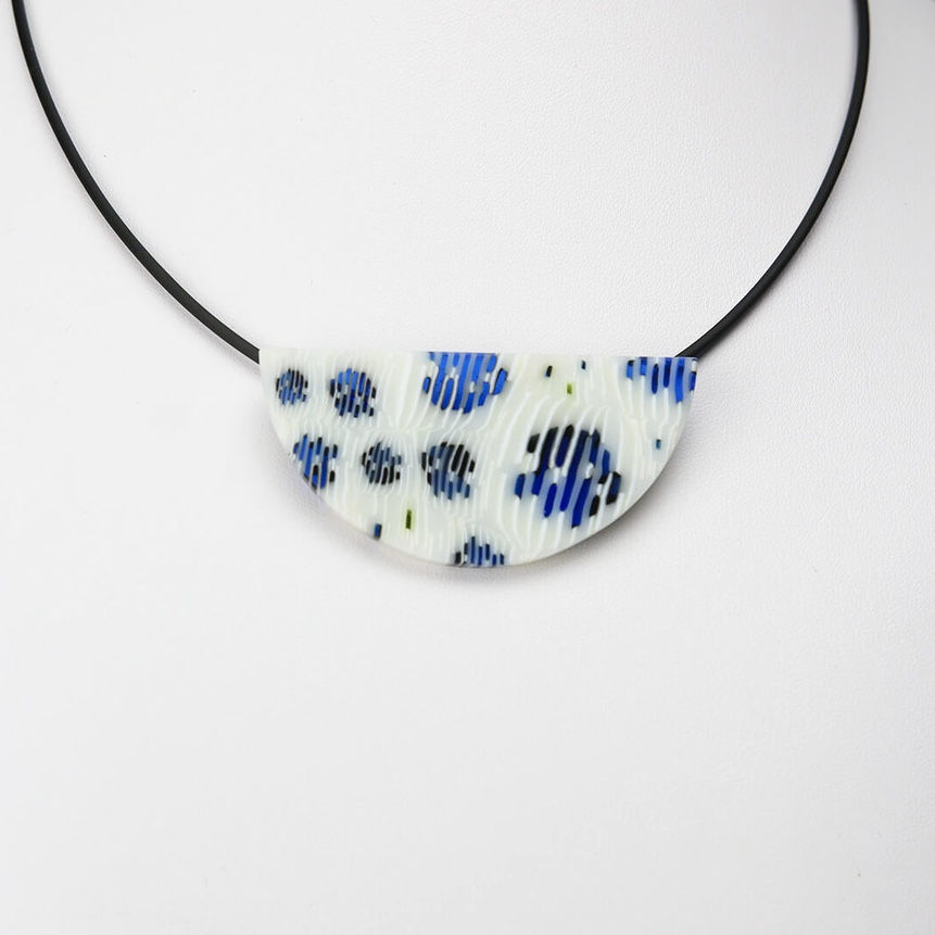 Blue Ruffled Feathers Wedge Pendant Necklace 2