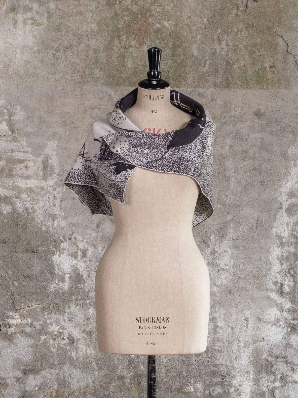 Nielanell by Niela Kalra, the byre shrug