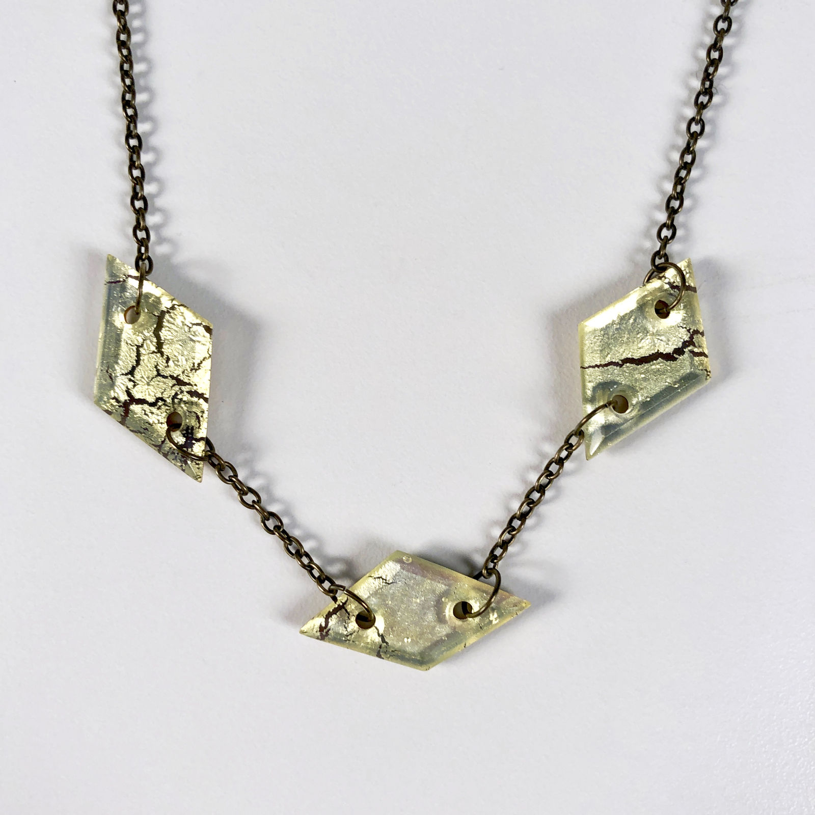 Geometric Glass Strand Necklace - Metallic Crackle