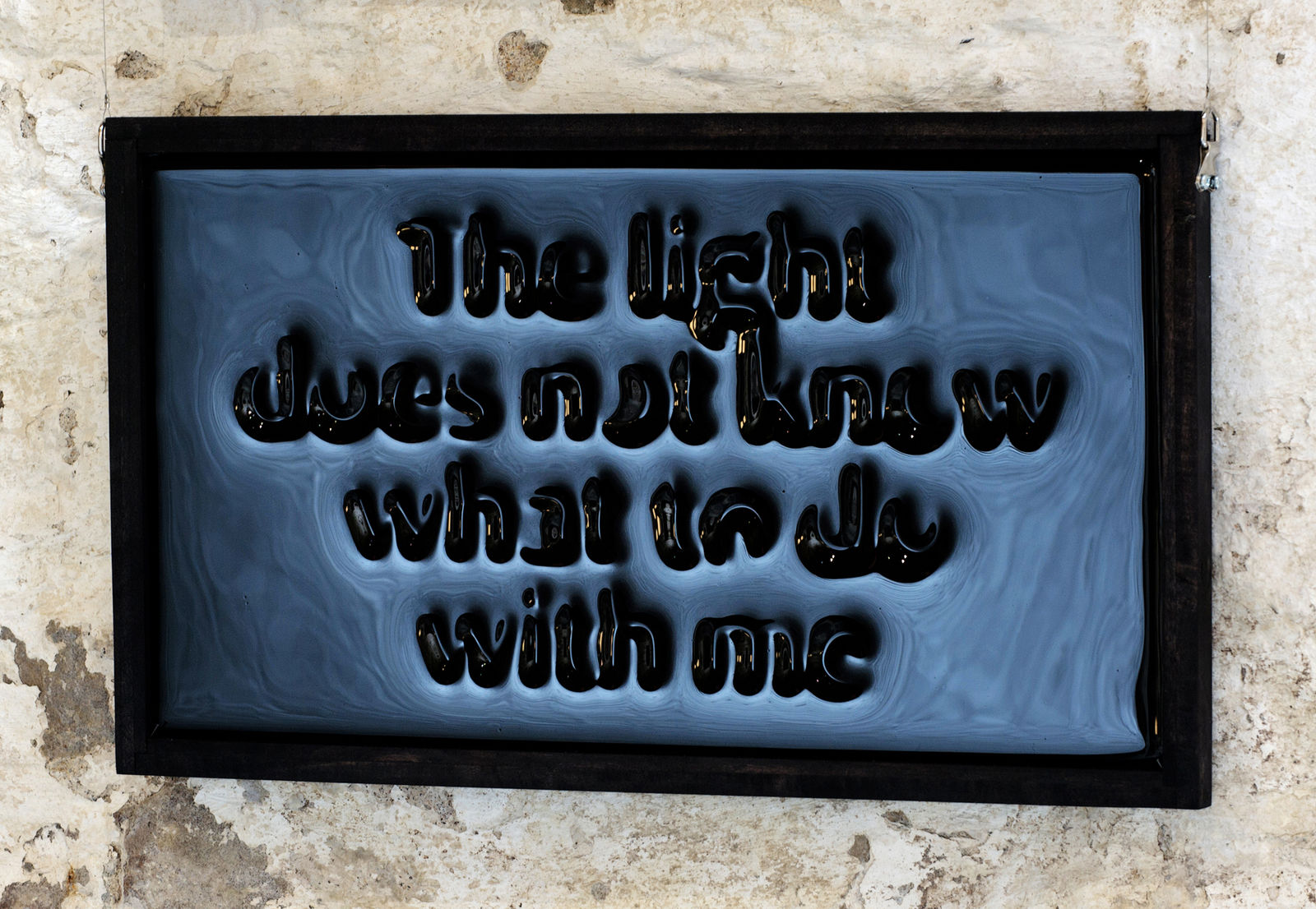 The light does not know what to do with me