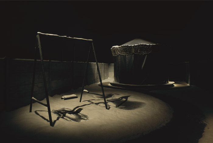 Hans Op de Beeck, Merry-go-round (2), 2006