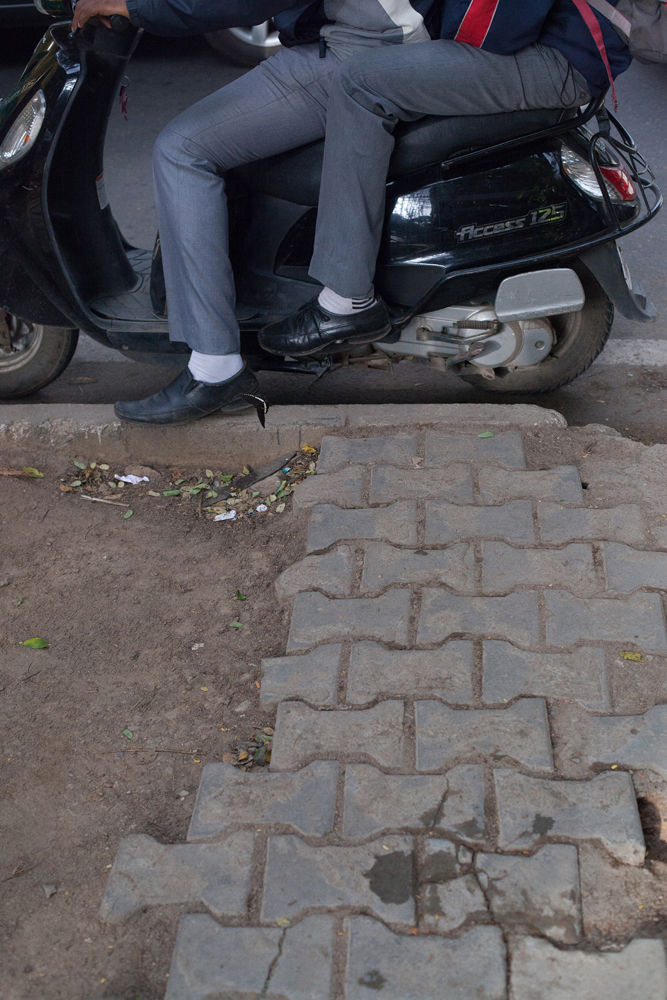 Paul Hutchinson, was es bedeutet in der welt zu sein, 2016